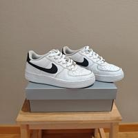 Nike Air Force 1 Low – Bianco/Nero