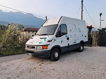 Furgone daily 2300 jtd anno 2005 adibito a camper