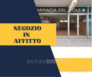RIF. 26/I110 - negozio in centro commerciale