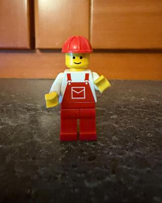 LEGO Minifigure Operaio Classico con casco rosso