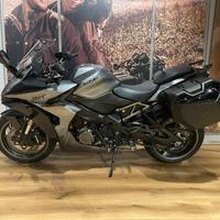 Suzuki GSX S 1000 GT - Valigie e scarico Yoshimura