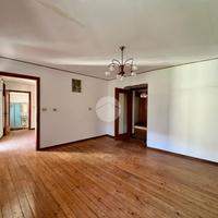 3 LOCALI A LANZO TORINESE