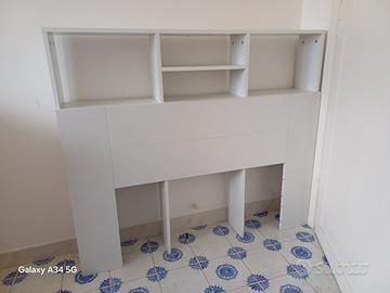 Testiera letto con mensole una piazza e mezza