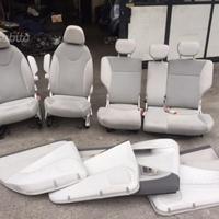 Sedili interno Fiat Idea anno 2004 bianco panna