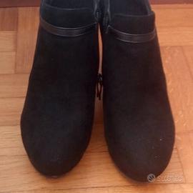 stivaletto nero con tacco