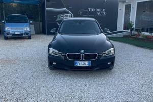 BMW - Serie 3 - 320d Luxury