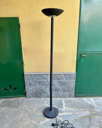 Lampada a stelo LED funzionante