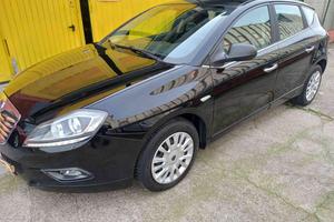 LANCIA Delta 1.6 MJT DPF 105 CV Silver NEOPATENT