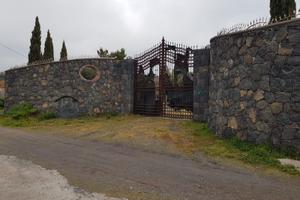 Tenuta di 4 ettari ( di cui 2 vigneto)