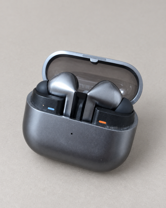 Samsung Galaxy Buds3 Pro Silver con custodia