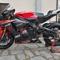 Carena ufficiale Yart carbonio Yamaha R1