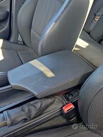Poggia braccio BMW 118 del 2010