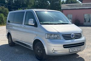 Volkswagen Multivan 2.5 TDI/174CV Highline
