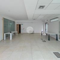 NEGOZIO A PALAZZO PIGNANO