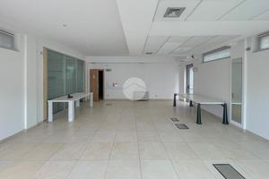 NEGOZIO A PALAZZO PIGNANO