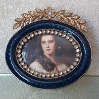 cornice ovale bigiotteria