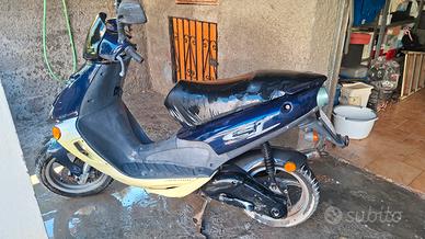 Scooter Aprilia SR 50
