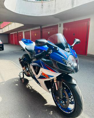 Suzuki GSX-R 600 (k7)