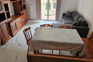 Bel 3 vani e mezzo finemente arredato