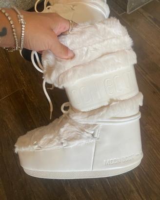 moon boot c