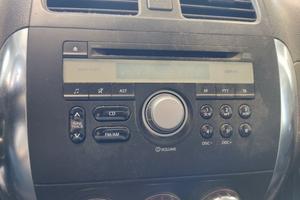 Autoradio FIAT SEDICI del 2006