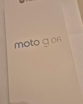 Telefono Motorola moto g06