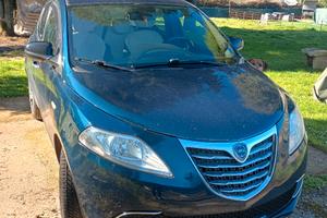 lancia Ypsilon 1.2 benz allestimento platino