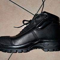 SCARPE ANTINFORTUNISTICHE  45 euro tratt.