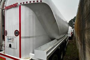 Cisterna ardor trasporto carboni attivi/esausti