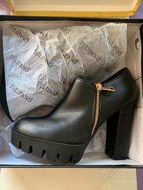 Scarpe chiuse, con tacco alto, colore nero, nr. 40