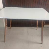 tavolo Kasanova con sedie