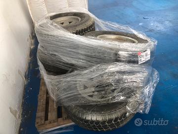 Cerchi in lega MELBER da 15 attacco 6 fori