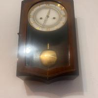 Orologio a pendolo da parete