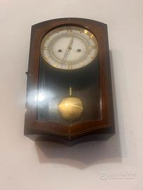 Orologio a pendolo da parete