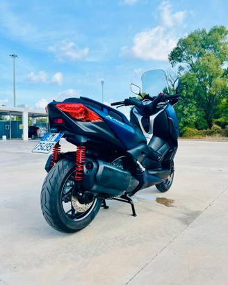 x-max 300 2018