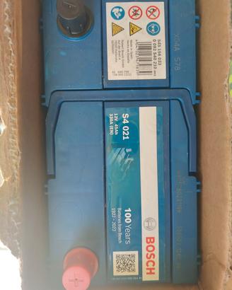 batteria bosh s4021 nuova