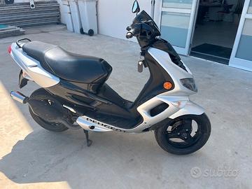 SCOOTER PEOGEOT X-FIGHT 50