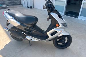 SCOOTER PEOGEOT X-FIGHT 50