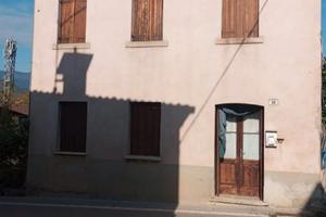 Casa datata in centro paese