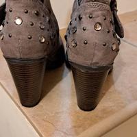 stivaletto con tacco