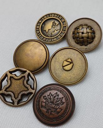 bottoni vintage in metallo 