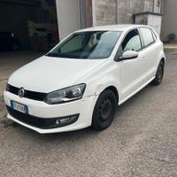 Volkswagen Polo 1.2 70 CV . Comfortline-2013-NEOP.