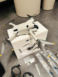 Drone DJI Mini 4 Pro Fly More Combo + SSD Samsung
