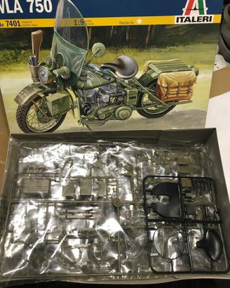 Italeri Harley Davidson WLA 750 scala 1/9
