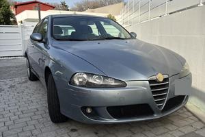 Alfa romeo 147