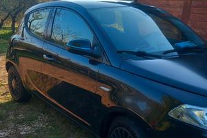 Lancia y compresa di passaggio gpl