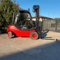 S142 Muletto Linde 30 q alzata libera