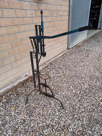 tappatrice per tappi a corona 