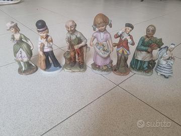 Lotto 7 Statuette Vintage in Porcellana