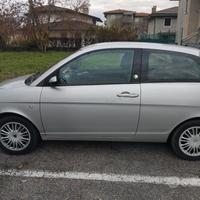 Lancia Ypsilon 1.2 69 CV Diva